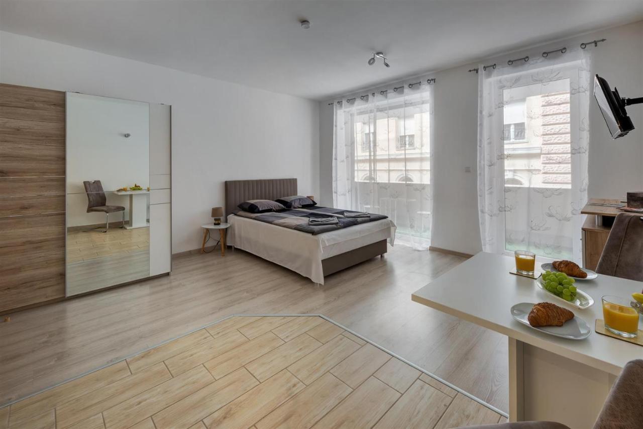 Leonardo Ground Apartment Budapest Luaran gambar