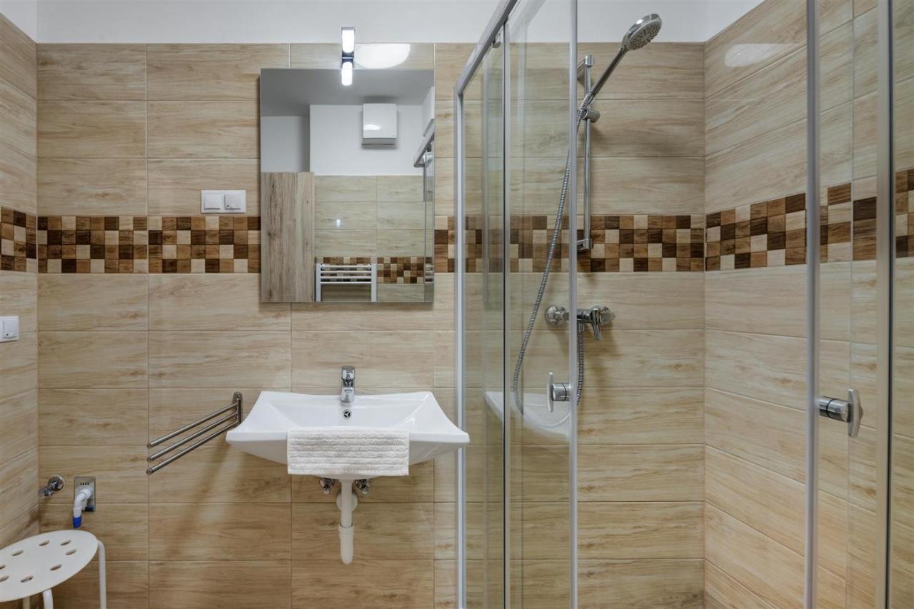 Leonardo Ground Apartment Budapest Luaran gambar