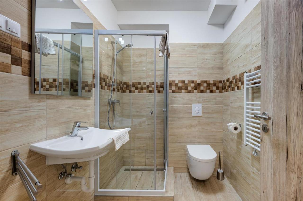 Leonardo Ground Apartment Budapest Luaran gambar