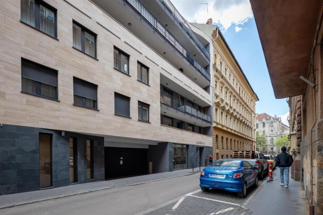 Leonardo Ground Apartment Budapest Luaran gambar
